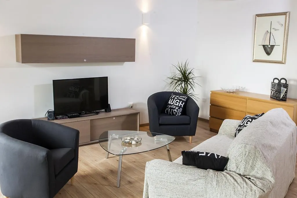 Apartments Burle Vista ميدولين